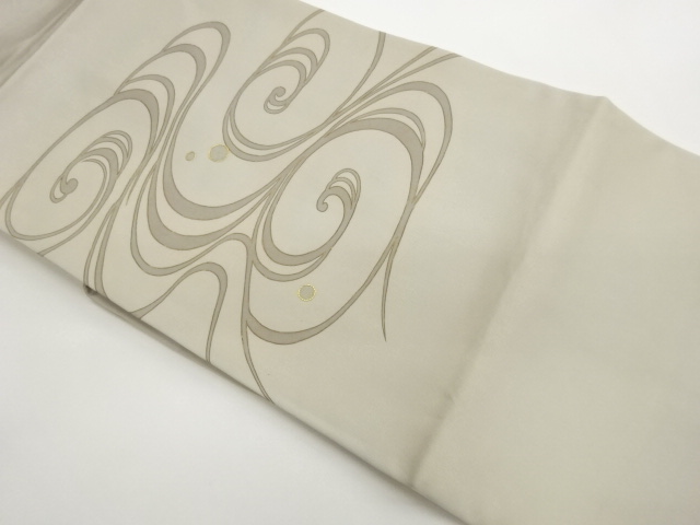 Nagoya obi with a running water pattern embroidered in gold and gold Ikoma, Shir
